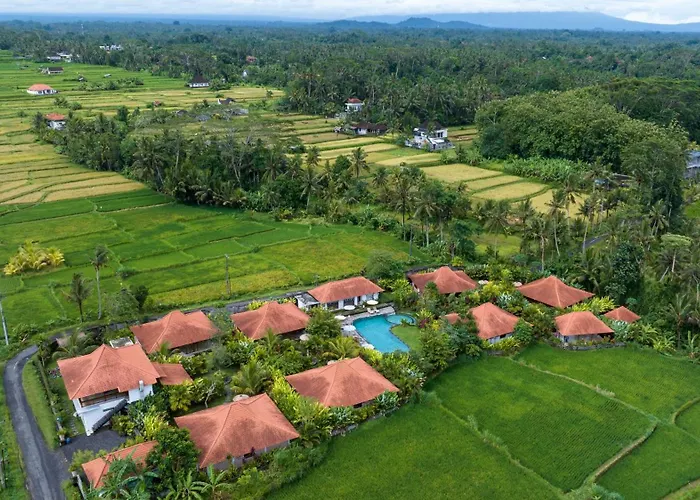 Kampung Uma Dawa And Villa